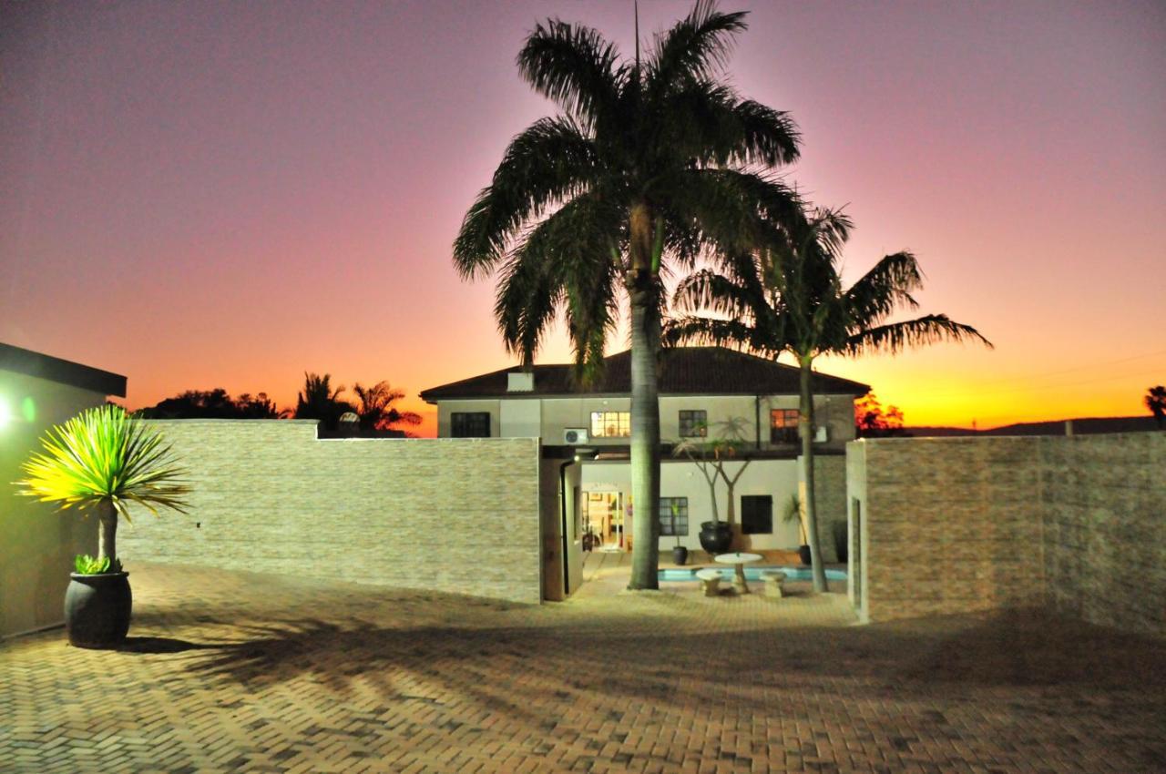 Mi Casa Guest House Uitenhage ภายนอก รูปภาพ