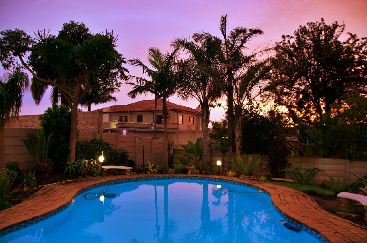 Mi Casa Guest House Uitenhage ภายนอก รูปภาพ