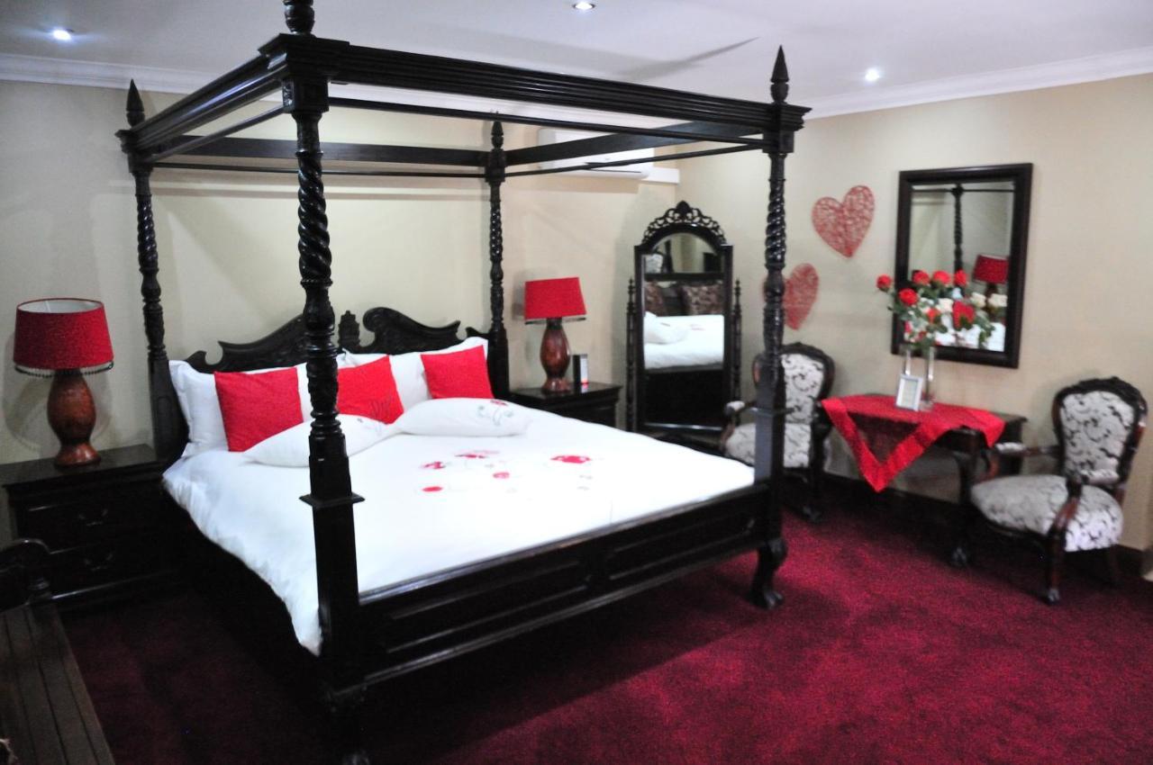 Mi Casa Guest House Uitenhage ภายนอก รูปภาพ