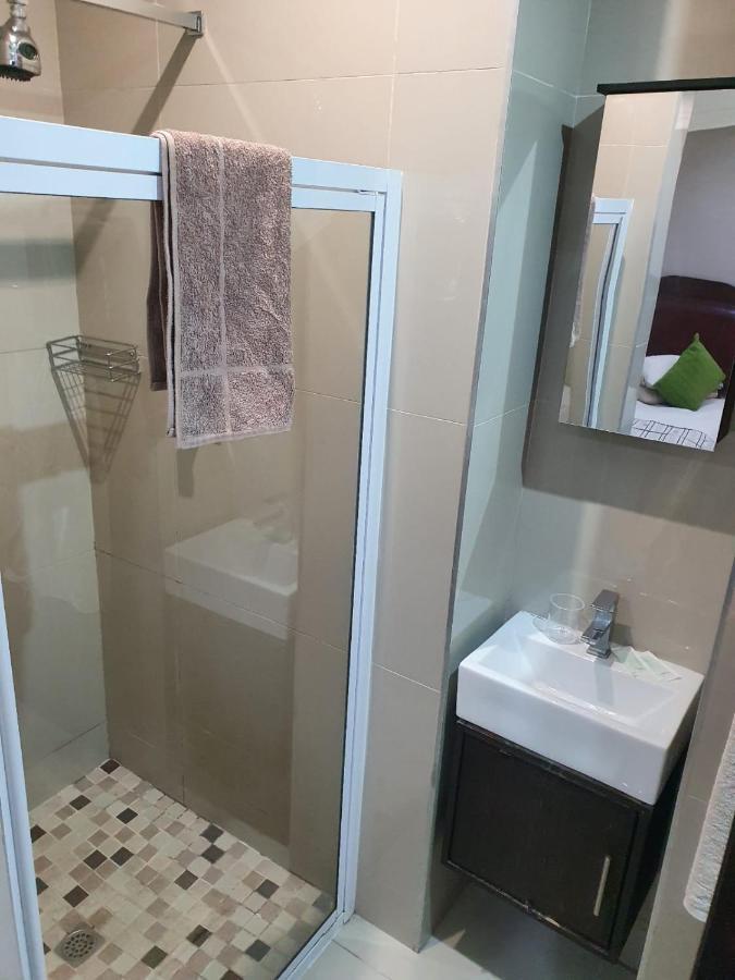 Mi Casa Guest House Uitenhage ภายนอก รูปภาพ